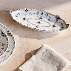 Sort Musselmalet Halvblonde oval fad 24,5 cm, Royal Copenhagen