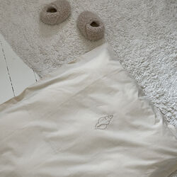 Junior senget&oslash;j, konkylie, We Are Bitte