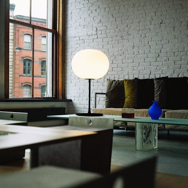 Glo-Ball T1 Table Lamp, black/opal, Flos