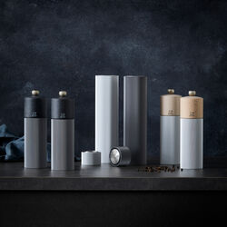 Line saltkv&aelig;rn 18 cm, natur/gr&aring;, Peugeot