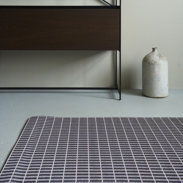 Esplanadi Rug, dark violet/light grey/stone, Woodnotes