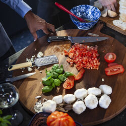 Serveringsbr&aelig;t rundt, valn&oslash;d, Dutchdeluxes