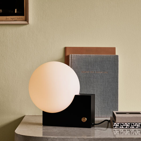 Journey SHY1 bord- og v&aelig;glampe, black, &Tradition