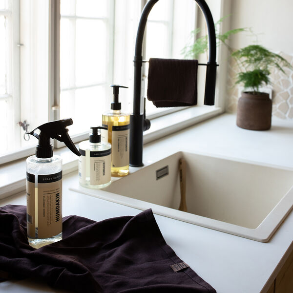 02 Opvaskemiddel, morgenfrue & salvie, Humdakin