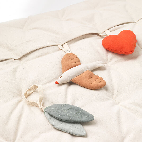 Meri legemadras, songbirds, Dear April