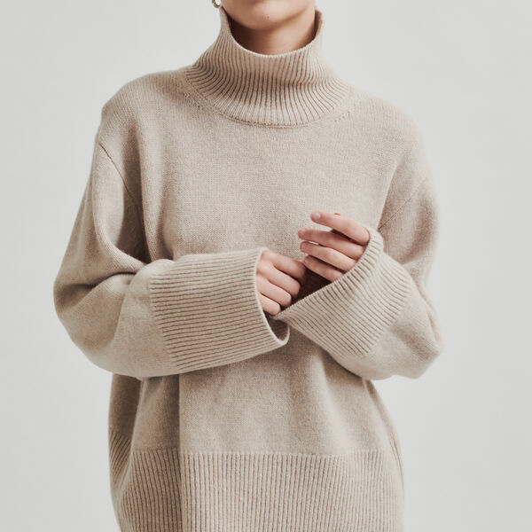 Alpha Knit T-Neck, pumice stone, Second Female