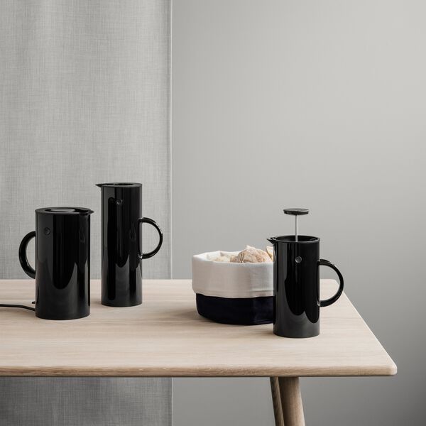 EM77 Elkedel 1,5 L, black, Stelton