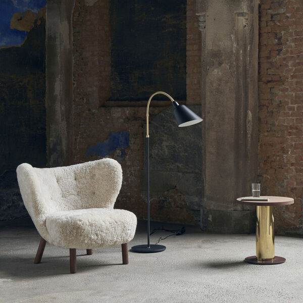 Bellevue AJ7 gulvlampe, black/brass, &Tradition