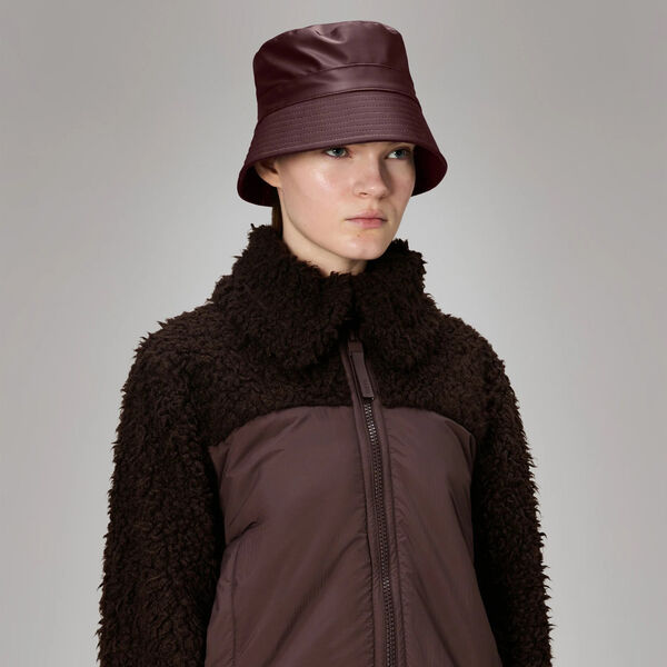 Bucket Hat, depth, Rains