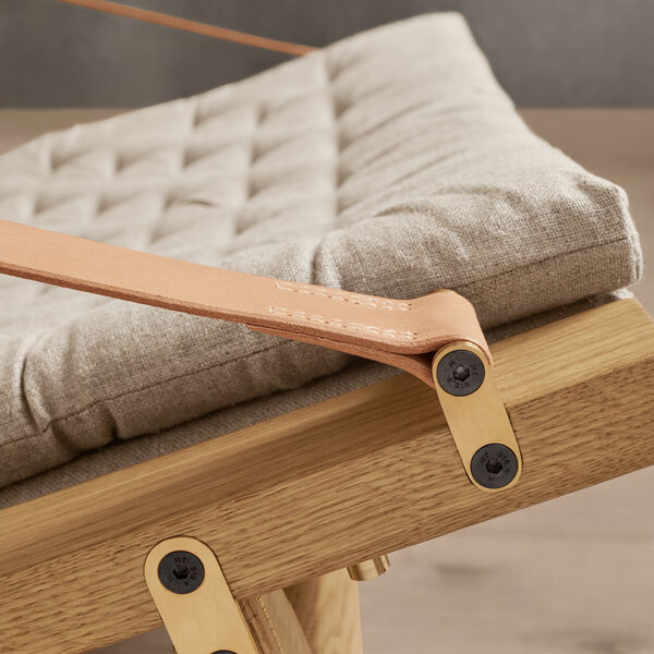 FK10 Plico loungestol, hvidolieret eg/natur FK10 Plico loungestol, hvidolieret eg/natur, Carl Hansen & Søn