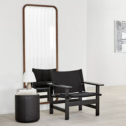 Silhouette spejl 70x180 cm, oiled walnut Silhouette spejl 70x180 cm, oiled walnut, Fredericia Furniture