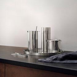 AJ istang AJ istang, Stelton
