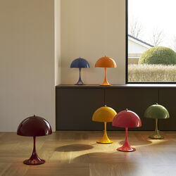 Panthella 250 Portable bordlampe, opaque moss green, Louis Poulsen