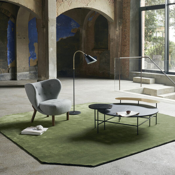 Bellevue AJ7 gulvlampe, black/brass, &Tradition