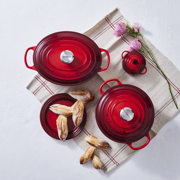 Signature st&oslash;bejern oval gryde &Oslash; 31 cm, cerise, Le Creuset