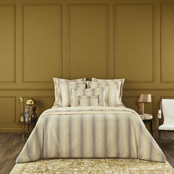 Écrit de loin pudebetræk, Yves Delorme