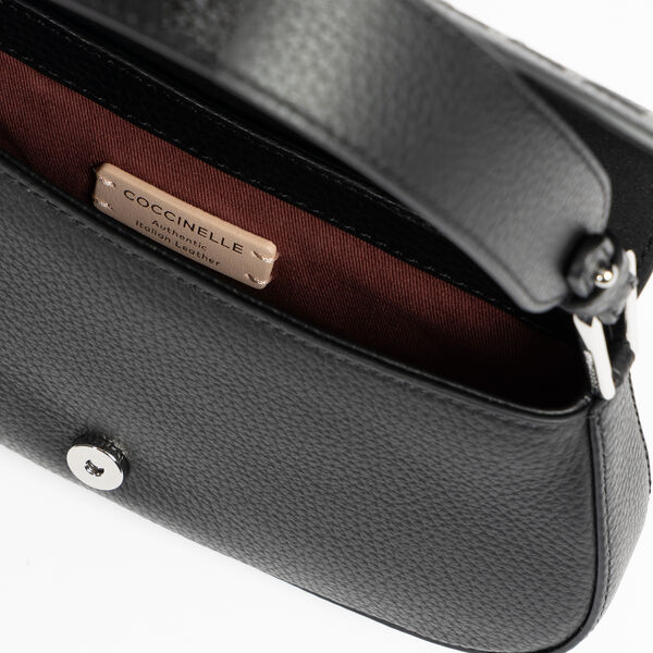 Myrtha Maxi Log Mini Bag, noir, Coccinelle