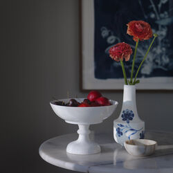 Hvid Riflet skål på fod 80 cl, Royal Copenhagen