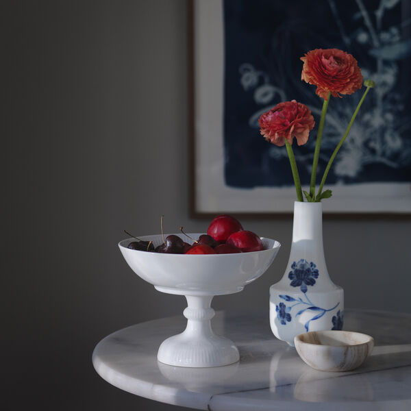 Hvid Riflet skål på fod 80 cl, Royal Copenhagen