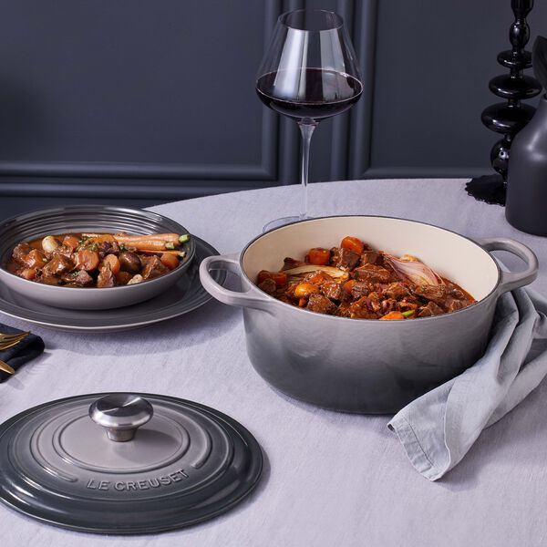 Signature rund st&oslash;bejernsgryde &Oslash; 28 cm, flint, Le Creuset