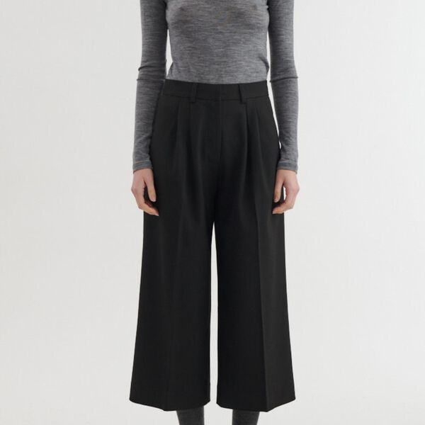 Marjo Cropped Pants, black, Basic Apparel