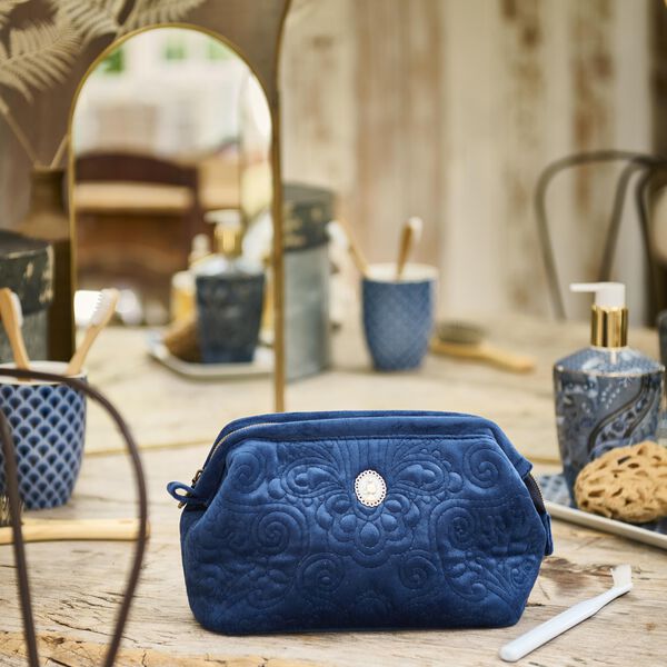 Cooper Velour Toiletry Bag S, blue, Pip Studio
