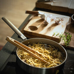 Norden Steel sauterpande med låg Ø 26 cm, Fiskars