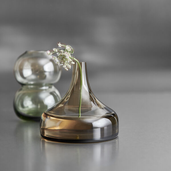 Midsummer Water Avens Mini vase 8,2 cm, brown, Orrefors