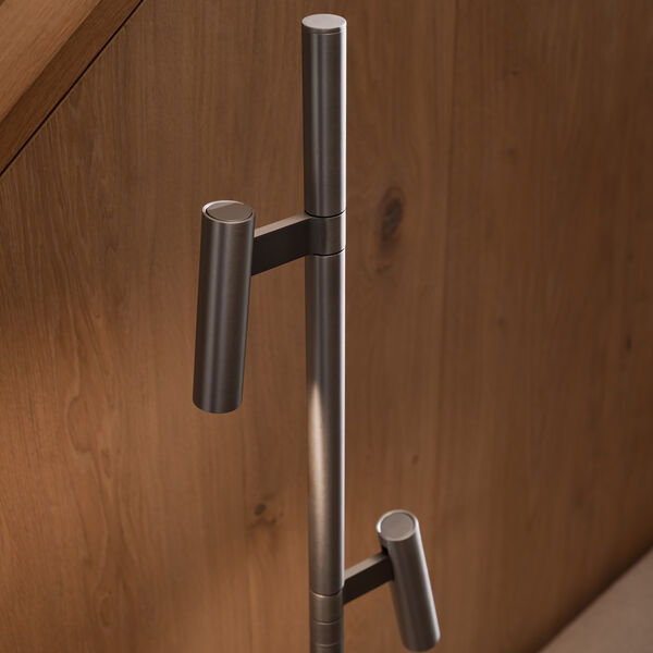 Makoto gulvlampe, satin krom, Design For The People