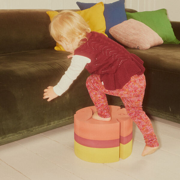 Fisk L, yellow gym, bObles