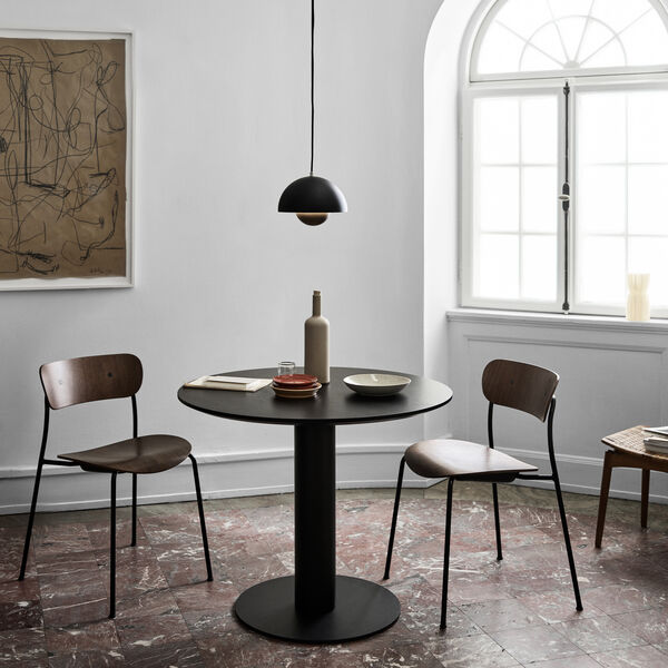 Pavilion AV1 stol, valn&oslash;d/sort, &Tradition