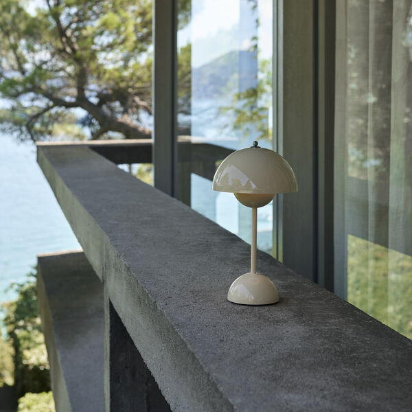 Flowerpot VP9 Portable Table Lamp, ivory, &Tradition