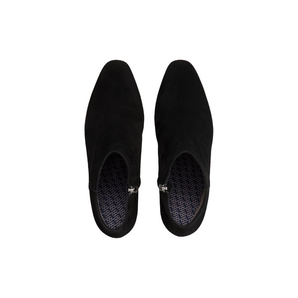 Marta, black Marta, black, Roccamore