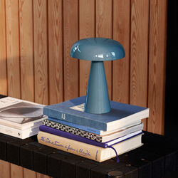Como SC53 Portable bordlampe, stone blue Como SC53 Portable bordlampe, stone blue, &Tradition