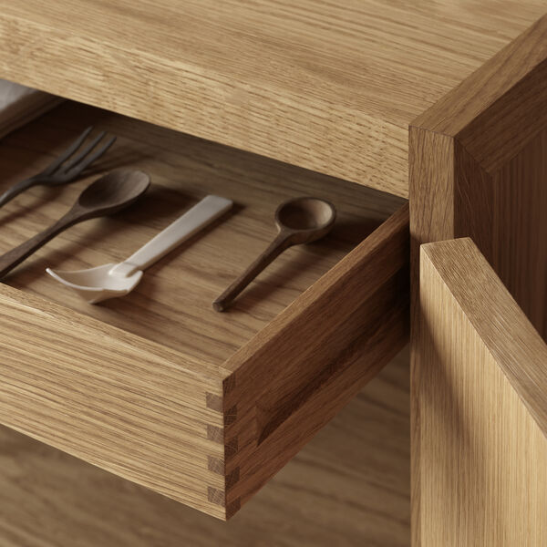 BM0057 skænk, olieret eg, Carl Hansen & Søn