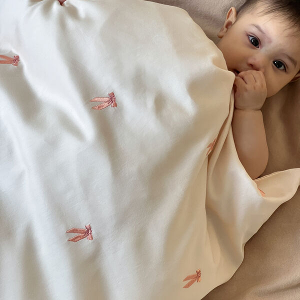 Broderet baby sengetøj, bows, Cam Cam Copenhagen