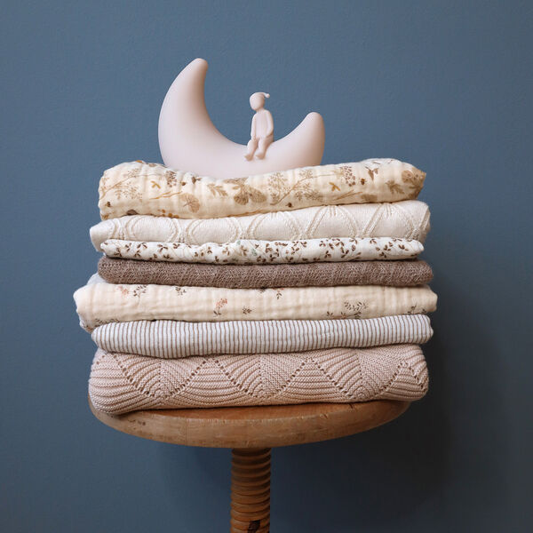 M&aring;ne natlampe, shell, Cam Cam Copenhagen