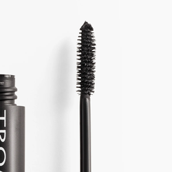 Mascara Black, Tromborg