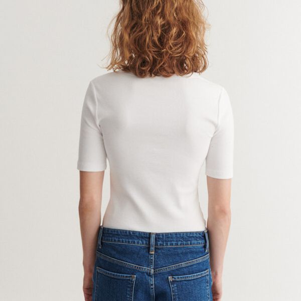 Ludmilla SS Granddad, bright white, Basic Apparel