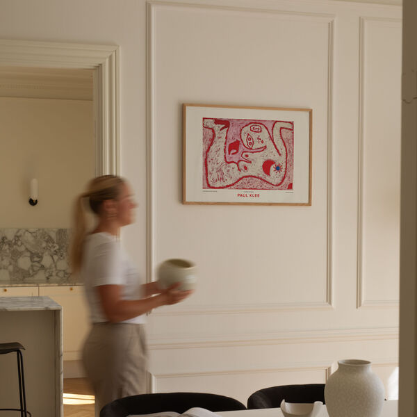 A Woman for Gods, Peléton