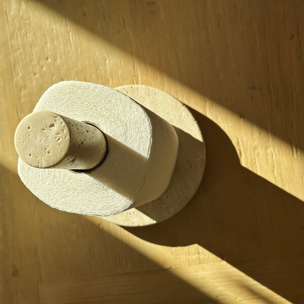 Køkkenrulleholder, sand, HOEME Copenhagen