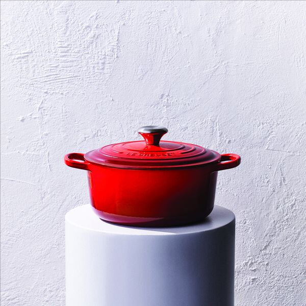 Signature rund st&oslash;bejernsgryde &Oslash; 26 cm, cerise, Le Creuset