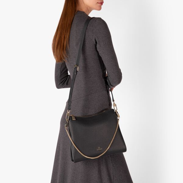 Ivy Crossbody Bag | Black | Skuldertaske, Aigner