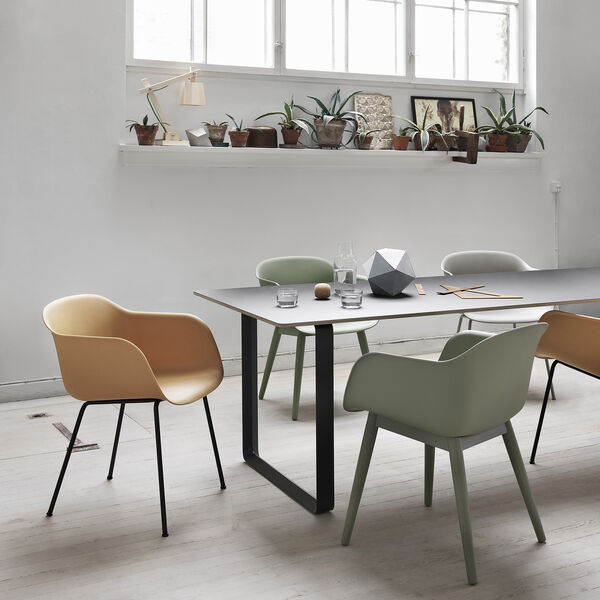 70/70 Table, black, Muuto
