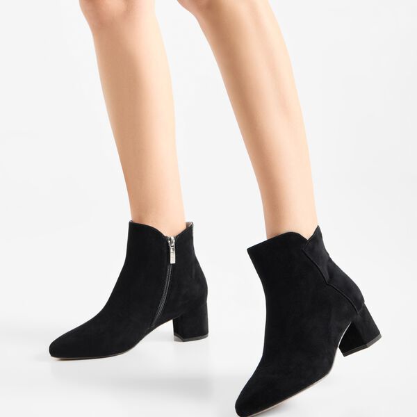 Saga Block, black, WODEN
