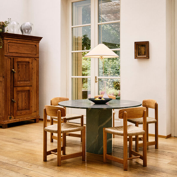 Daumiller Side Chair, golden pine Daumiller Side Chair, golden pine, GUBI