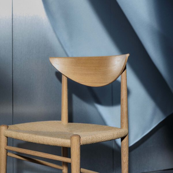 Drawn HM3 spisebordsstol, olieret eg, &Tradition