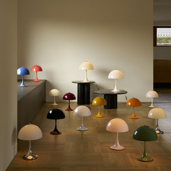 Panthella 250 Portable bordlampe, opal white, Louis Poulsen