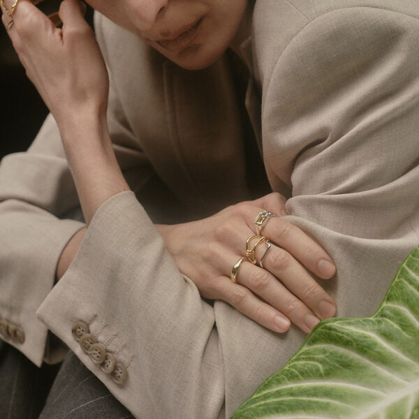 Vayu Ring, gold, Maria Black