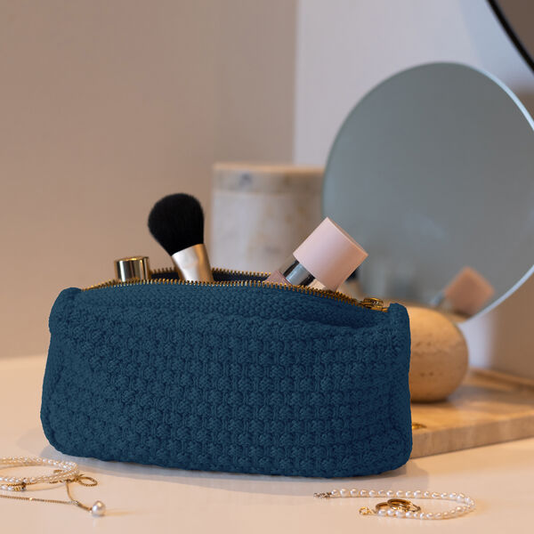 Strikket Clutch Petra, dark blue melange, By LOHN